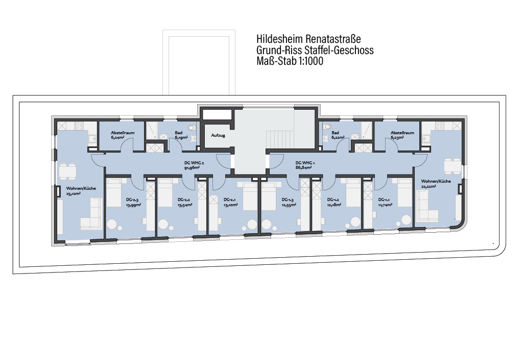 Architektonischer Grundriss mit der Beschriftung "Hildesheim Renatastraße Grund-Riss Staffel-Geschoss", der mehrere Wohnungen mit Wohnzimmern, Küchen, Bädern und Treppenhäusern zeigt, alle blau-weiß umrandet. Maßstab 1:1000.